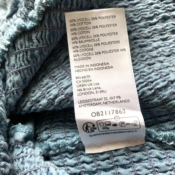 Urban Outfitters Kimchi Blue Marley Bow Front Long Sleeve Denim Blouse - Picture 11 of 11